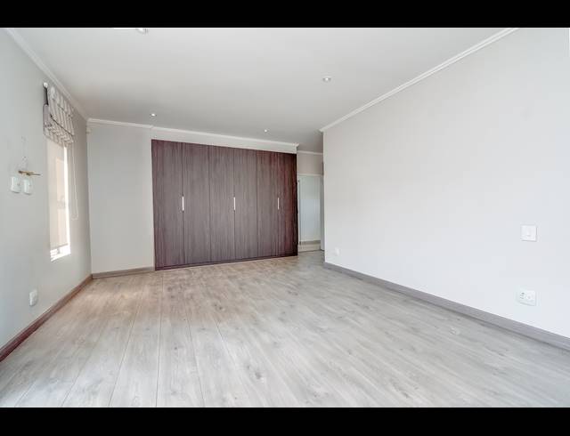 4 BEDROOM CLUSTER FOR SALE IN BRYANSTON
